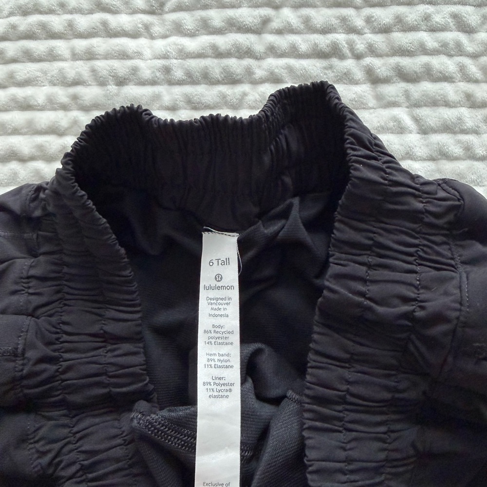 lululemon athletica Black Women's Athletic Shorts - Picture 3 of 3